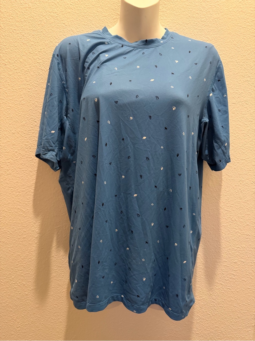 Mountain Hardwear Blue Short Sleeve Tee with Mini Print
